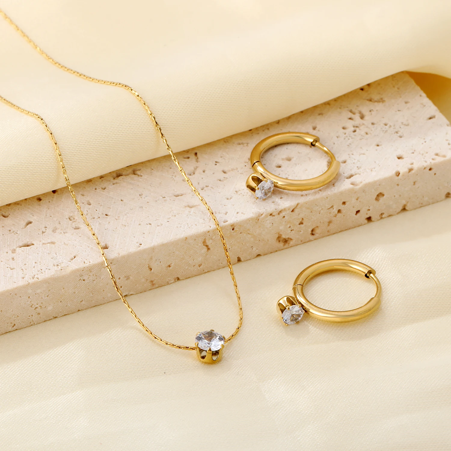 Conjunto Feminino Coração LUXUKISSKIDS – Colar, Brincos e Pulseira - Imagem 23
