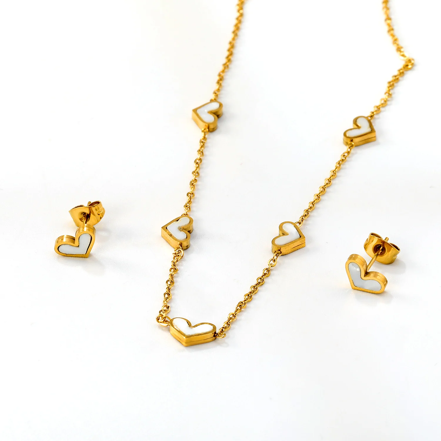 Conjunto Feminino Coração LUXUKISSKIDS – Colar, Brincos e Pulseira - Imagem 21