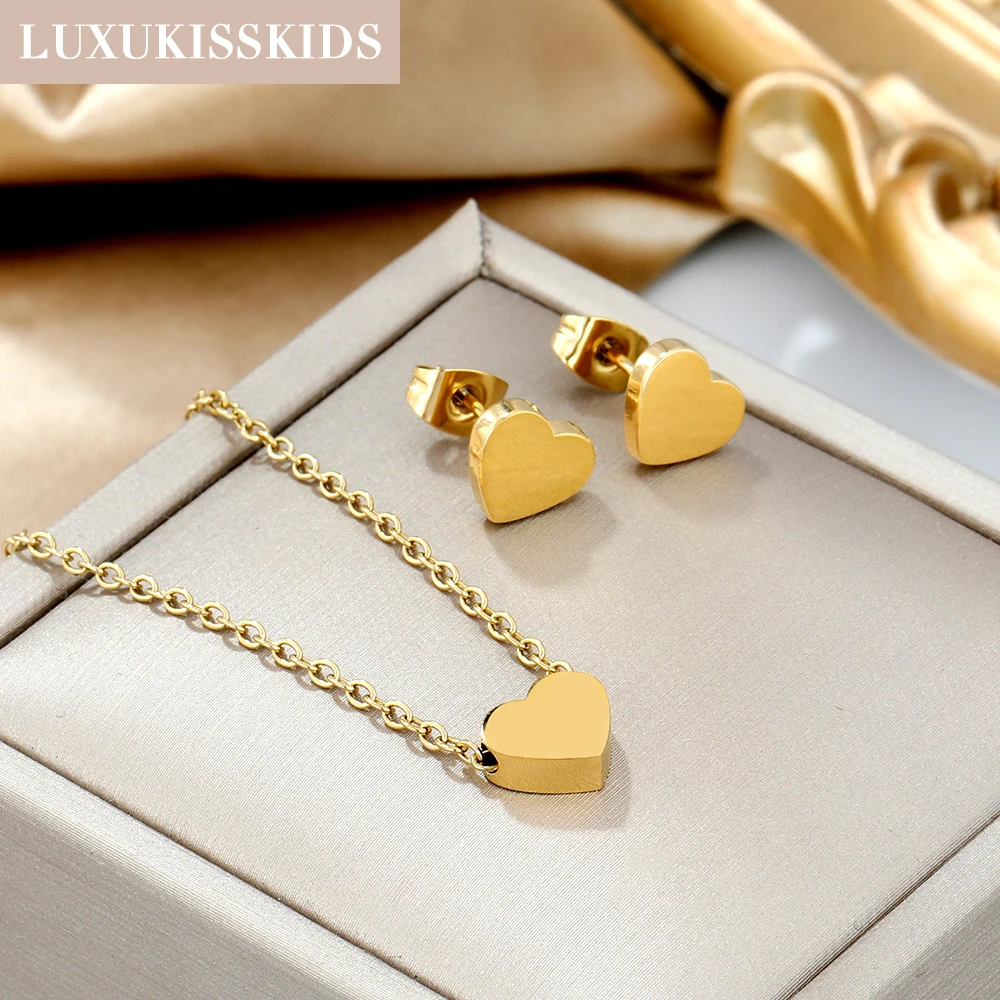 Conjunto Feminino Coração LUXUKISSKIDS – Colar, Brincos e Pulseira - Imagem 29
